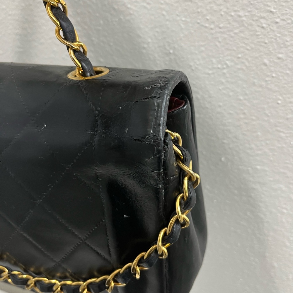 CHANEL Black Crossbody Bag with Gold Chain - Picture 13 of 16